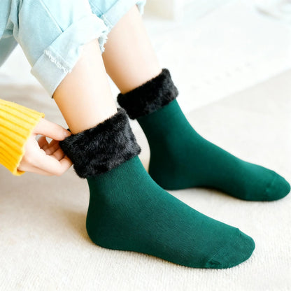 5 pairs of thick fleece-lined. warm.  snow socks