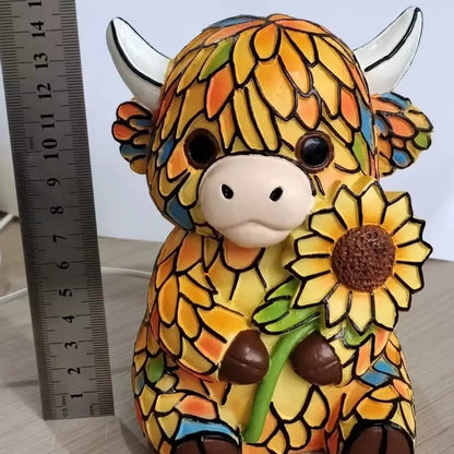 ✨ Creative Highland Cow LED Night Light. Home Cartoon Animal Resin Figurine. Cute Decorative Lamp for Kids' Room & Living Area. Table Bedside Lamp. USB Powered Lamp